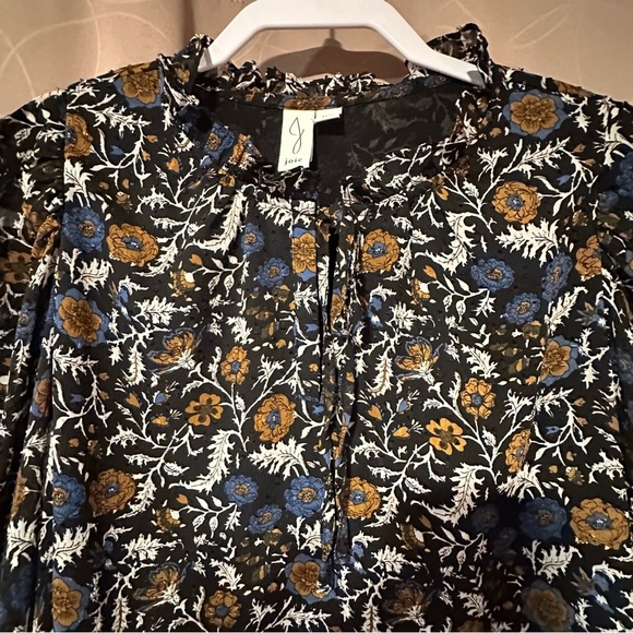 JOIE Swiss Dot Floral Print Ruffled Split Tie Neck Blouse Size Medium - Picture 3 of 5